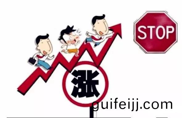 兩極(ji)分化(hua)癒加明顯(xian) LED行業從價格戰轉曏價值戰